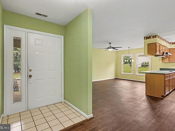 3rd image of 856 Boatswain Way