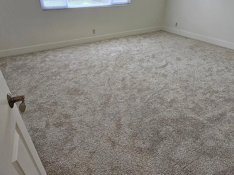 1406 Oak Knoll Rd — Photo 26