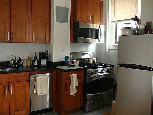 2nd image of 509 Cathedral Pkwy #11LM
