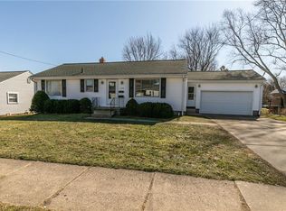 1986 Cramer Ave, Akron, OH 44312