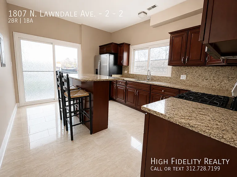 1807 N Lawndale Ave #2 — Photo 5