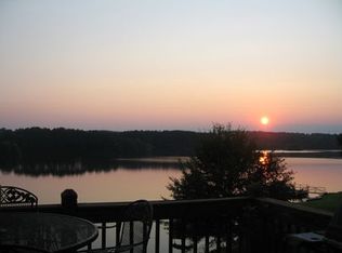 112 Yacht Dr, Laurens, SC 29360