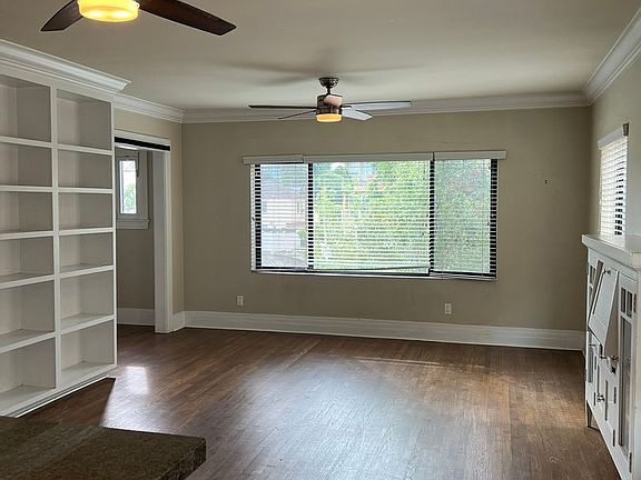 2nd image of 112-114 Redondo Ave #114-1/2