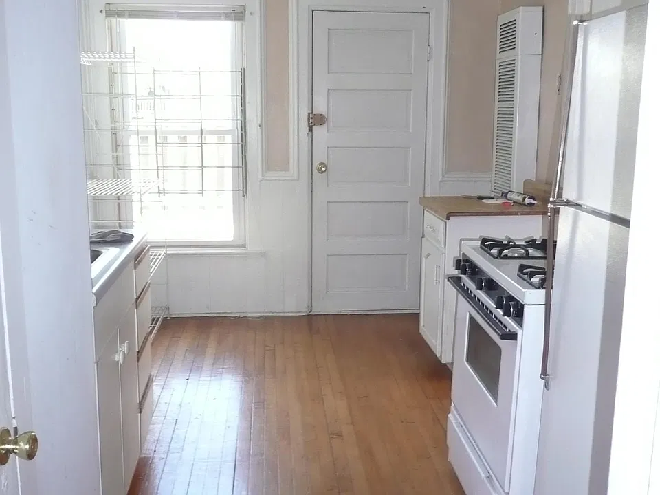 KITCHEN 14X9
