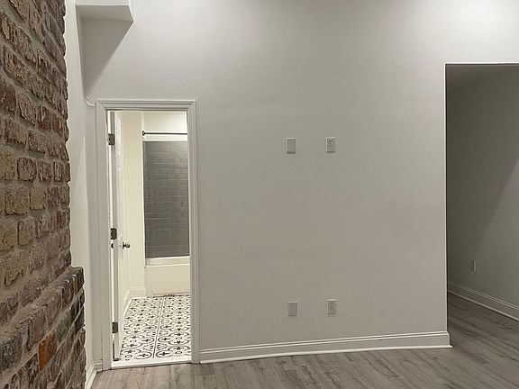 5th image of 1708 New Orleans St Unit 2-1710
