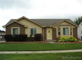 25670 Norvell St, Chesterfield, MI 48051