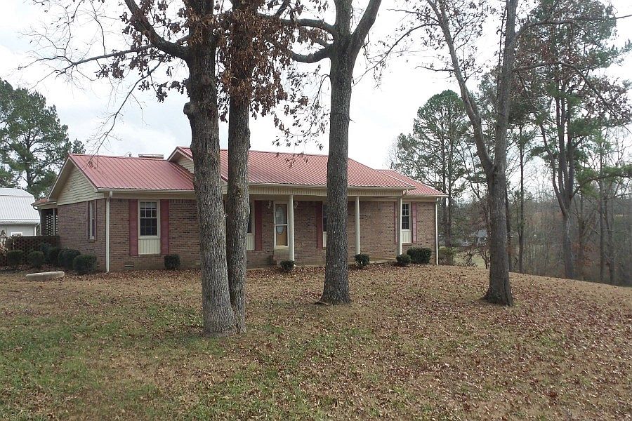 1st image of 166 Tammy Dr