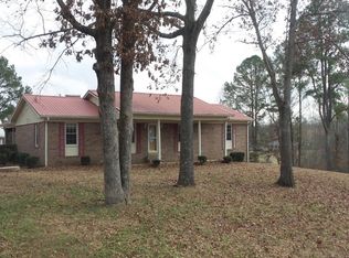 166 Tammy Dr, Selmer, TN 38375
