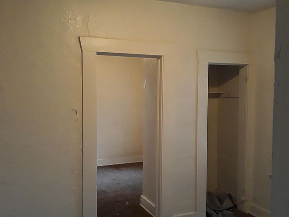 3rd image of 1510 W 34th St