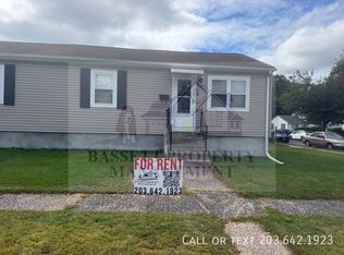 88 Carlton St, Wallingford, CT 06492