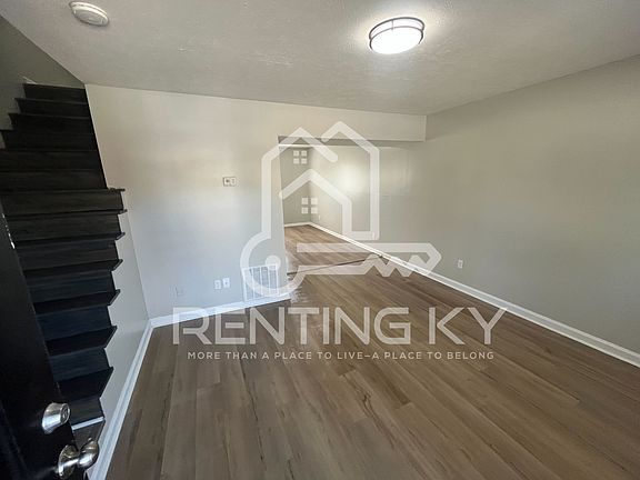 3rd image of 113 Manna Dr APT 2