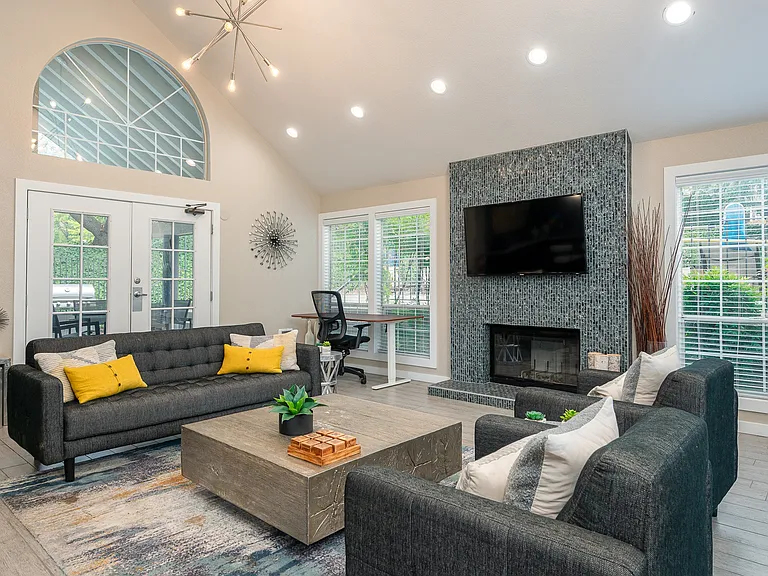 Haven Lake Oswego | Clubhouse