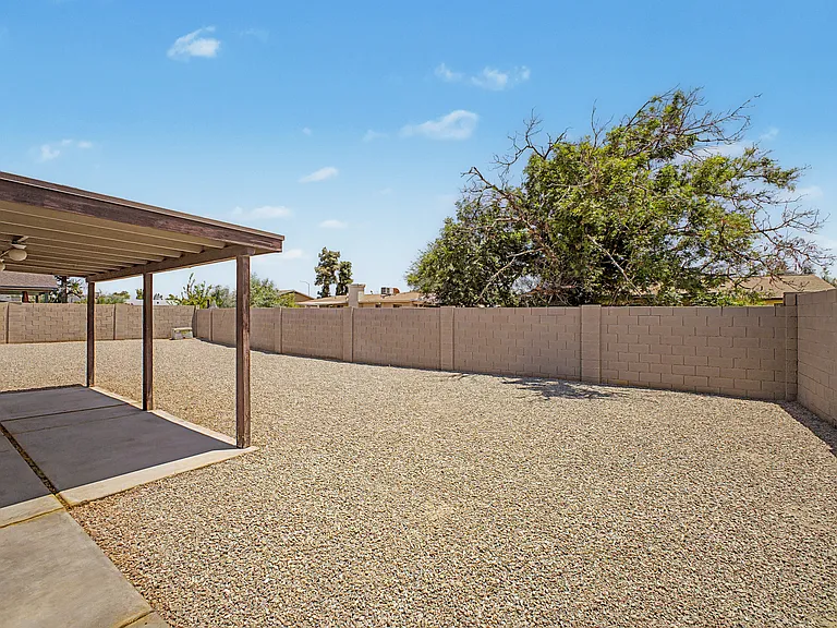3223 E Emerald Cir — Photo 23