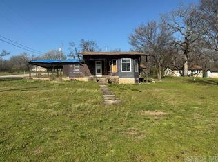 400 N Estes Ave, Yellville, AR 72687