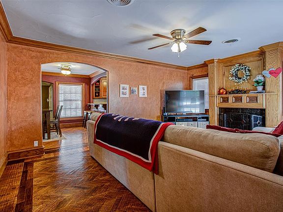 5th image of 919 Cliffdale Ave