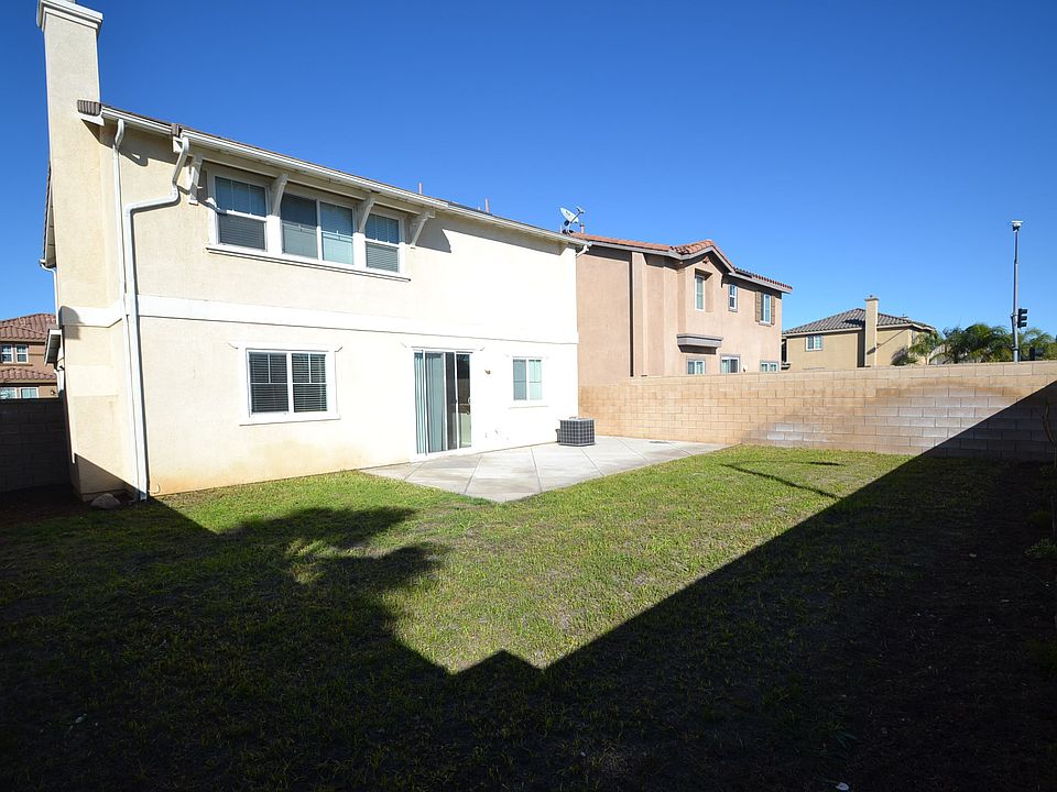 1st image of 16473 El Revino Dr