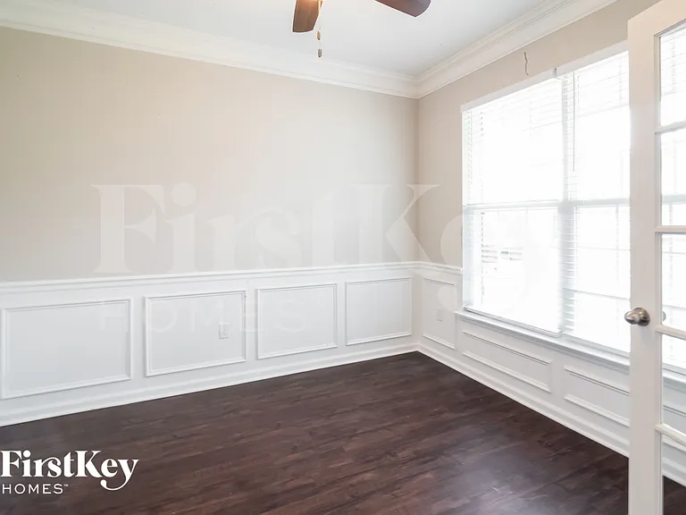 161 Vango Dr — Photo 6