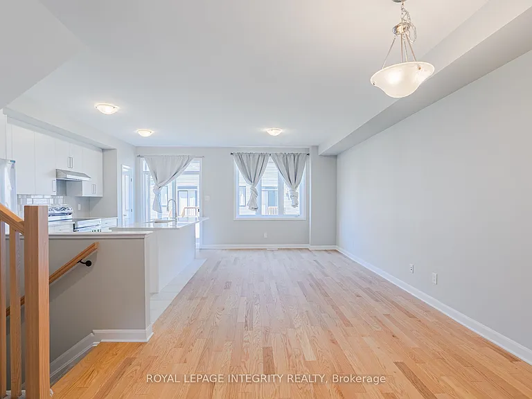 96 Osler St E — Photo 5
