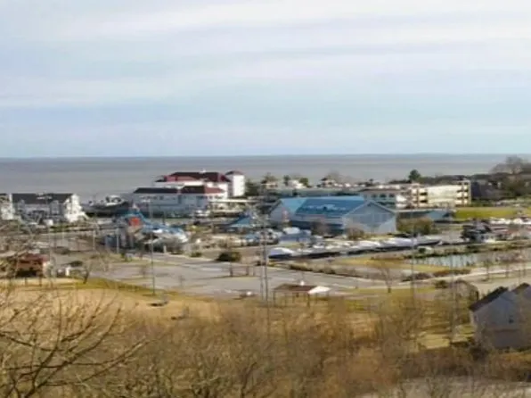 8208 F St, Chesapeake Beach, MD 20732
