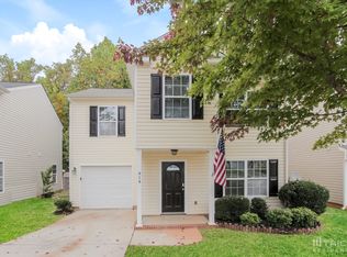 414 Presidents Ct, Charlotte, NC 28217