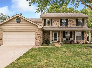 1409 Cedar Bluff Dr, Ballwin, MO