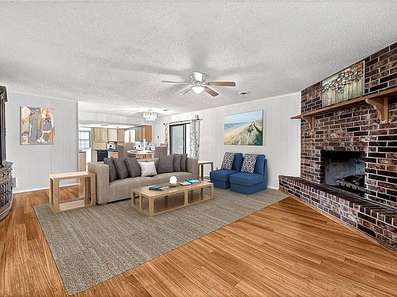 4th image of 2706 W Ash St