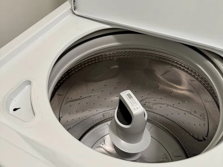 169 Coastal Drive - Washing Machine