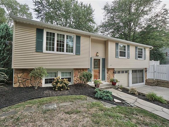 3rd image of 70 Philip Dr
