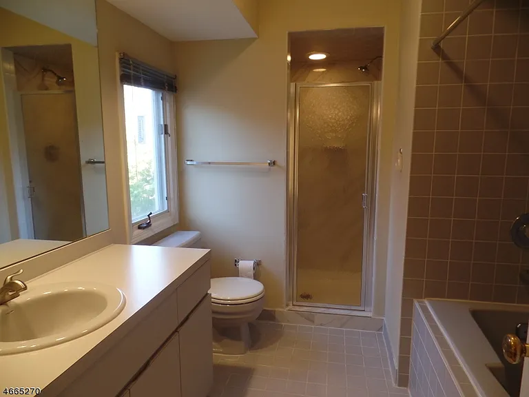 85 Village Dr — Photo 17