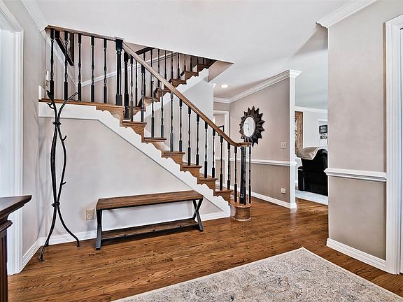 4th image of 103 S John Ln