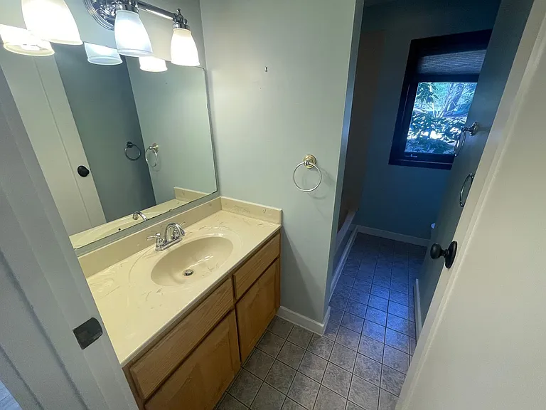 8788 Graham Rd — Photo 18