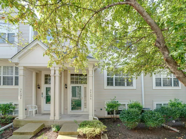 34394 N Barberry Ct, Round Lake, IL 60073