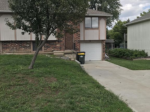 2nd image of 433 Beach St #441