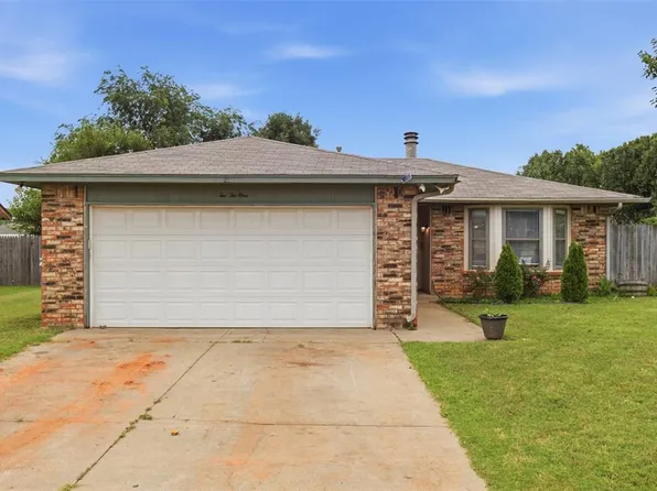 221 W Strasburg Way, Mustang, OK 73064