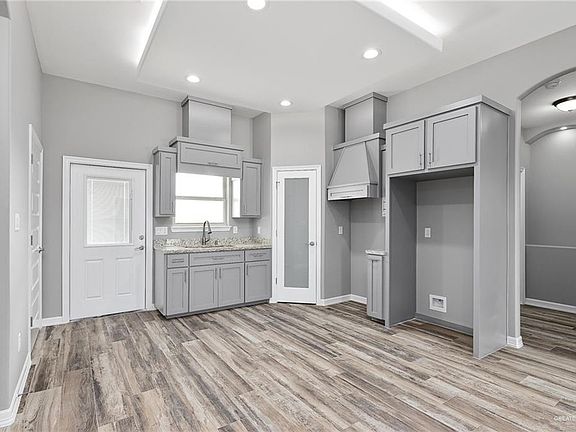 4th image of 4804 Wynn Dr