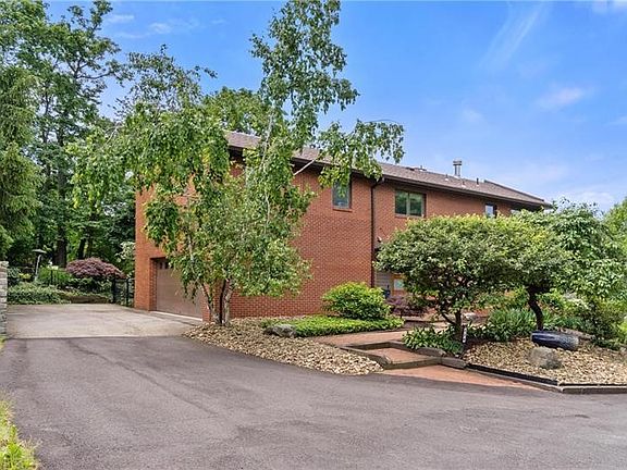 5th image of 128 Beechwood Ln