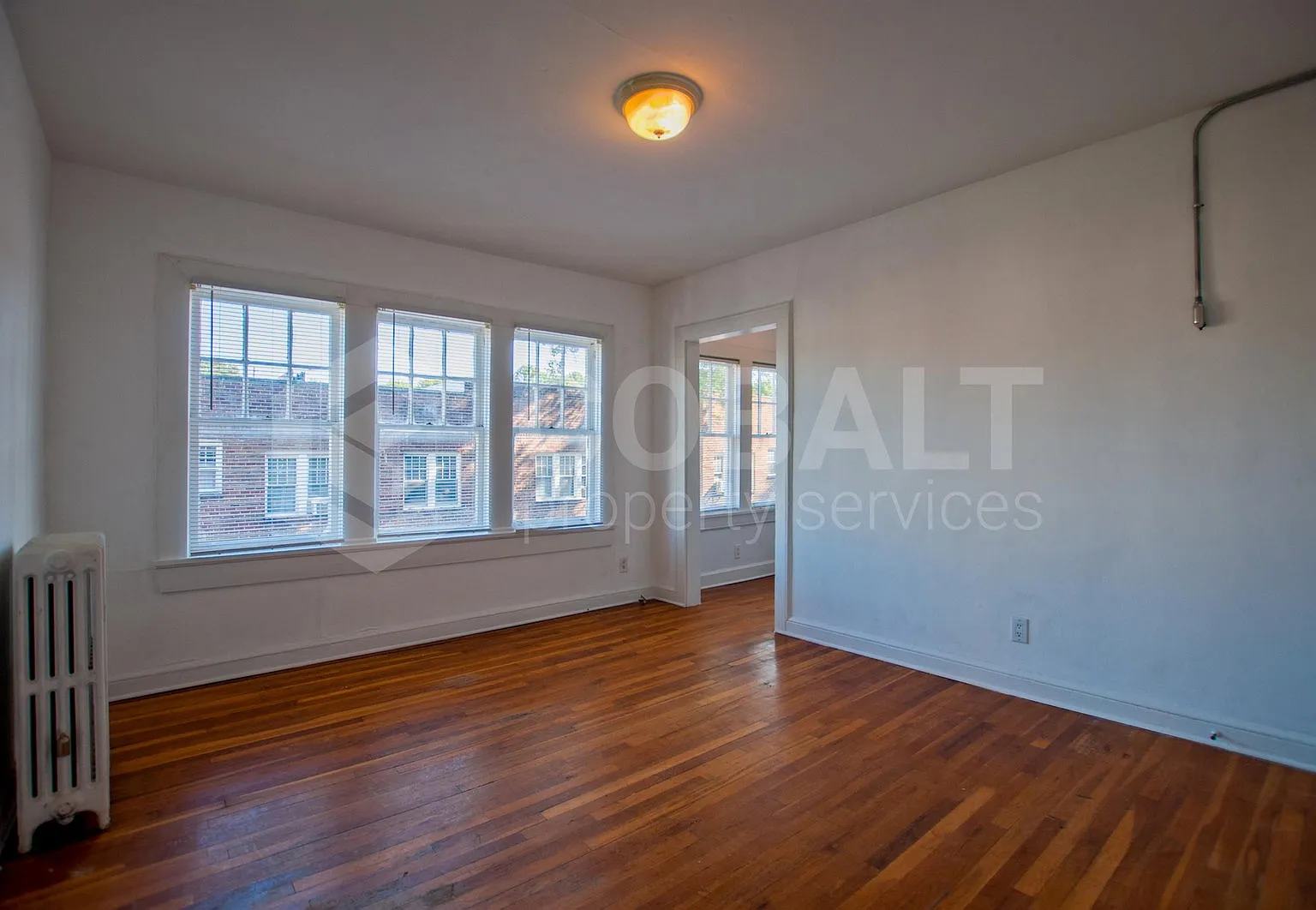 1 bed, 1.0 bath, 700 sqft, $1,325 — Photo 2