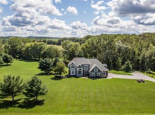 5845 Green Rd, Farmington, NY 14425