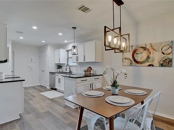 5th image of 6303 La Mesa St
