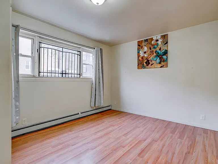 77 Wallis Ave #1F — Photo 12