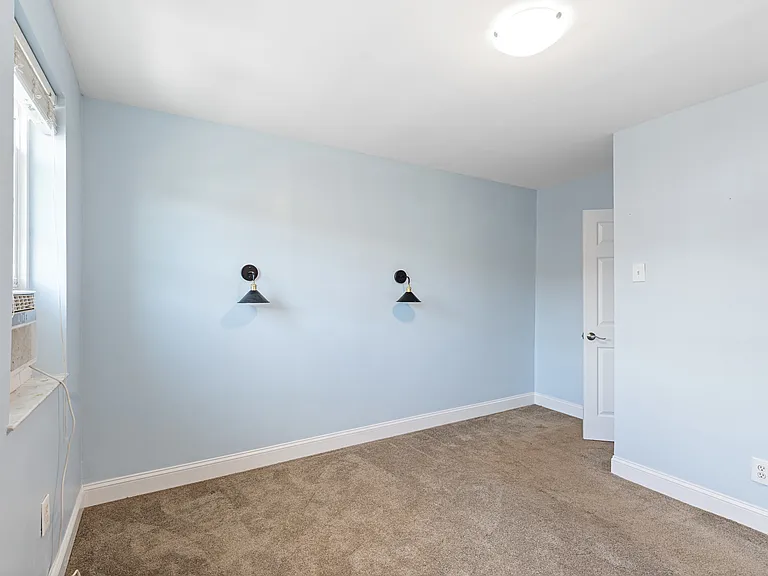 2420 S Percy St — Photo 19