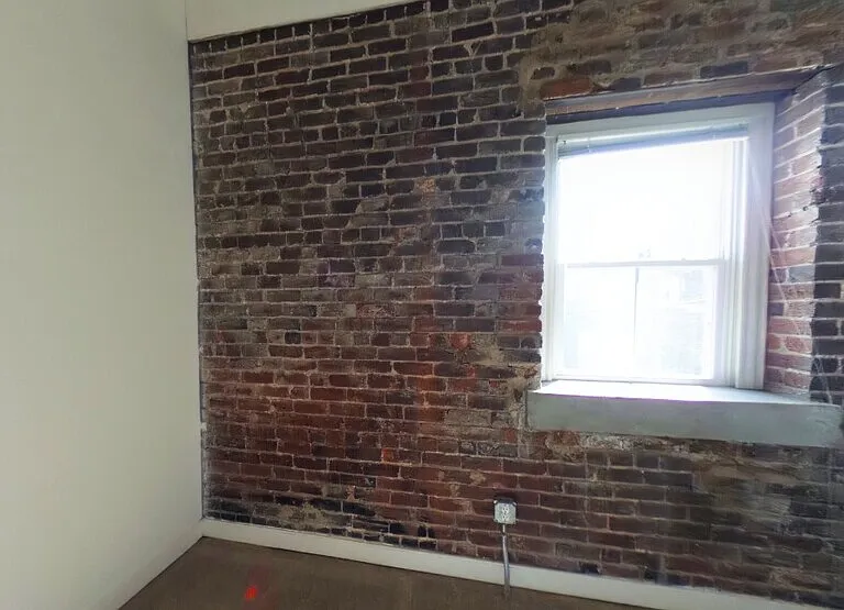 302 N Goshen St #205 — Photo 6