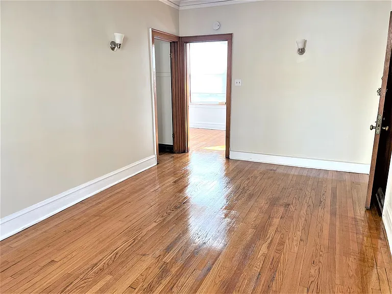 4824 W Addison St — Photo 24