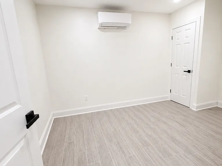 422 Fountain St #1 — Photo 6