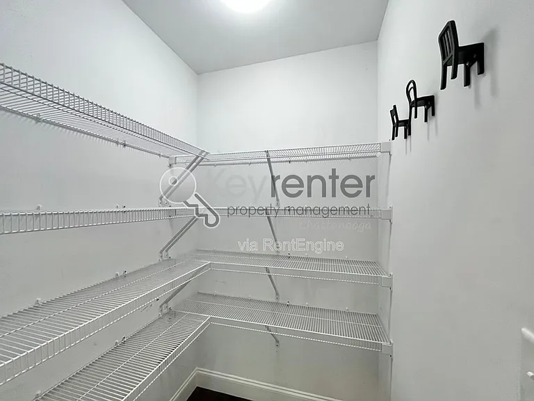 2758 Waterhaven Dr — Photo 15