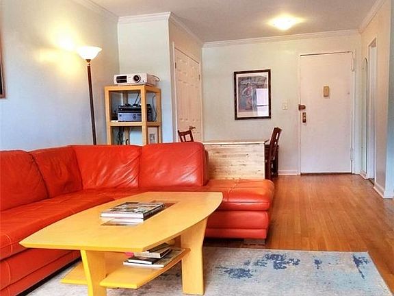 4th image of 185 W Houston St APT 5A