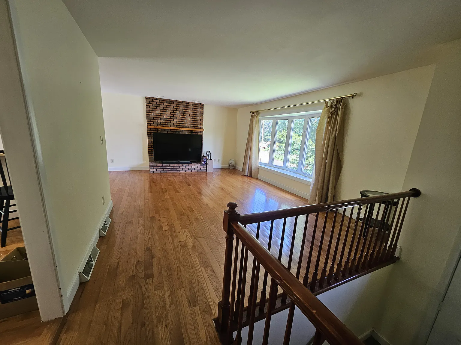 3 bed, 1742 sqft, $3,200 — Photo 3