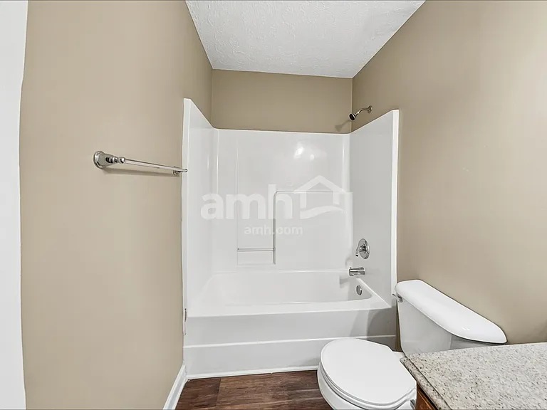 2310 Devonshire Dr — Photo 13