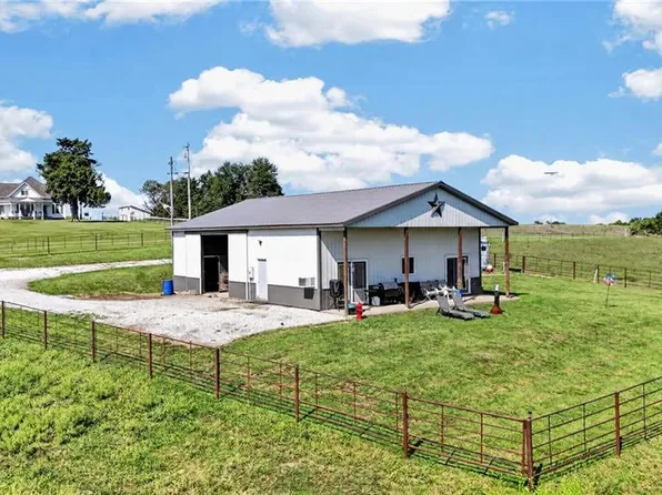 4845 SW Springtown Rd, Plattsburg, MO 64477