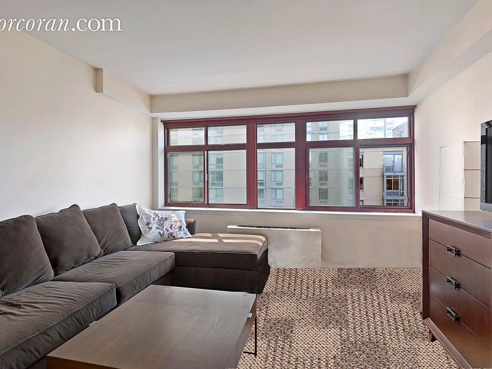 1st image of 474 48th Ave APT 4U